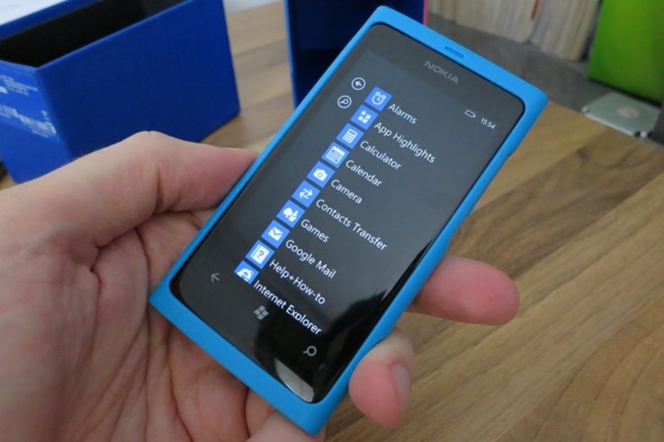 Nokia Lumia 800 (24).JPG